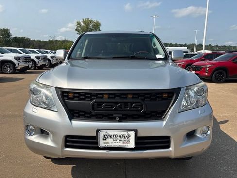 Used 2011 Lexus LX 570 4WD image 8