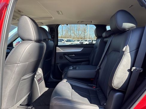 Used 2024 MAZDA CX-90 3.3 Turbo w/ Preferred Plus image 13