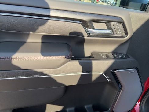 Used 2026 GMC Sierra 2500 AT4X w/ LPO, Black Badging Package image 17