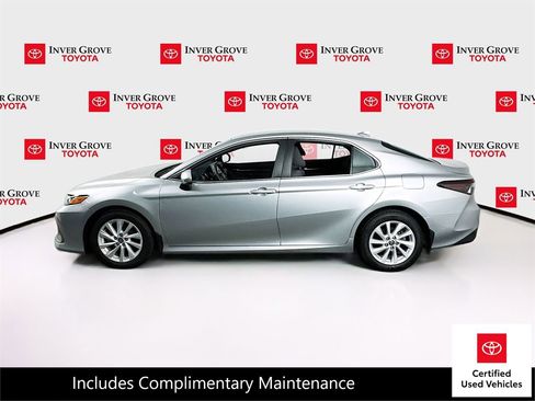 Certified 2022 Toyota Camry LE AWD/4WD image 8