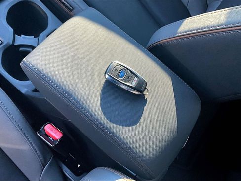 Used 2025 Subaru Forester Sport image 11