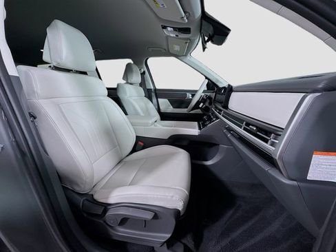 Certified 2025 Hyundai Santa Fe SEL image 29