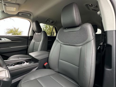 New 2026 Ford Explorer Active w/ Active Comfort Package image 54