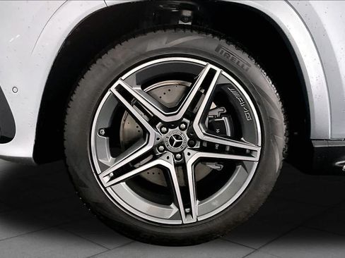 New 2026 Mercedes-Benz GLS 450 4MATIC image 16