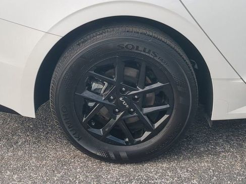 Used 2025 Kia K5 LXS image 11