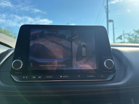 Used 2021 Nissan Rogue SV w/ Premium Package FWD image 30