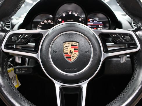 Used 2021 Porsche 718 Boxster w/ Premium Package RWD image 8