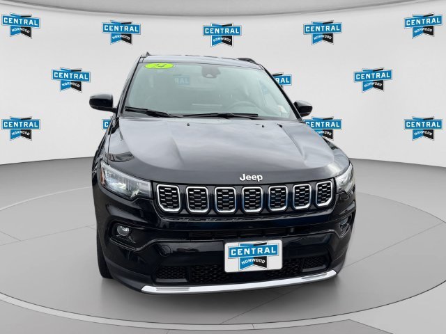 Used 2024 Jeep Compass Limited AWD/4WD image 9