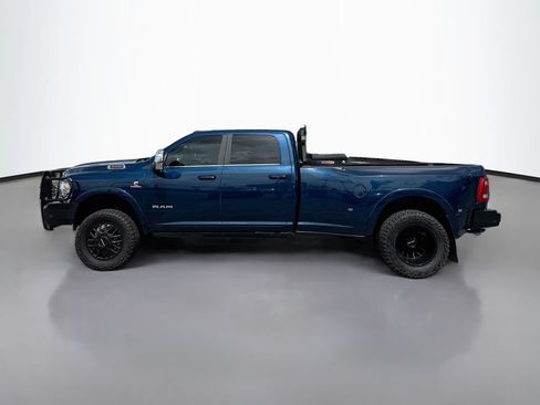 Used 2024 RAM 3500 Limited w/ Towing Technology Group AWD/4WD image 4