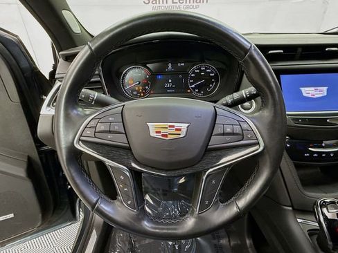 Used 2021 Cadillac XT5 Premium Luxury image 12