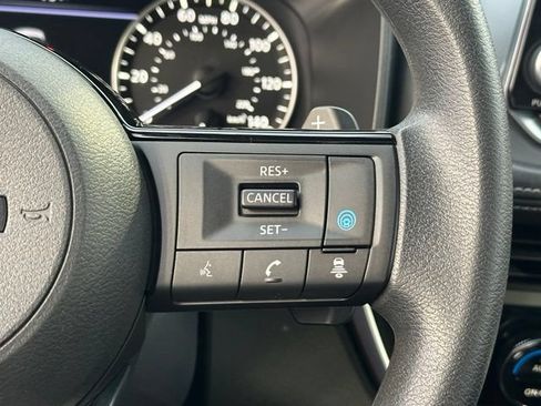 Used 2023 Nissan Rogue SV AWD/4WD image 39