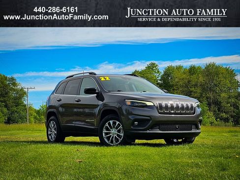 Certified 2022 Jeep Cherokee Latitude Lux AWD/4WD image 1
