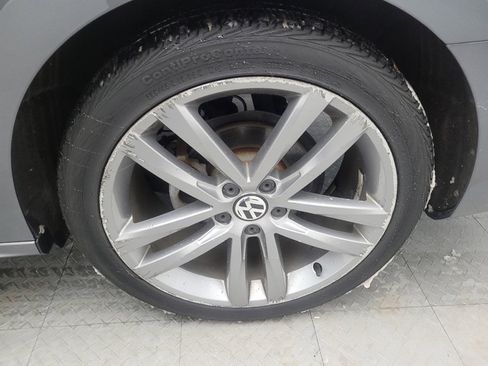 Used 2017 Volkswagen Passat 1.8T R-Line image 31