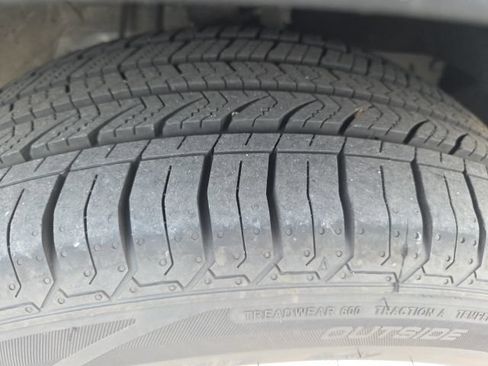 Used 2016 Honda HR-V EX image 10