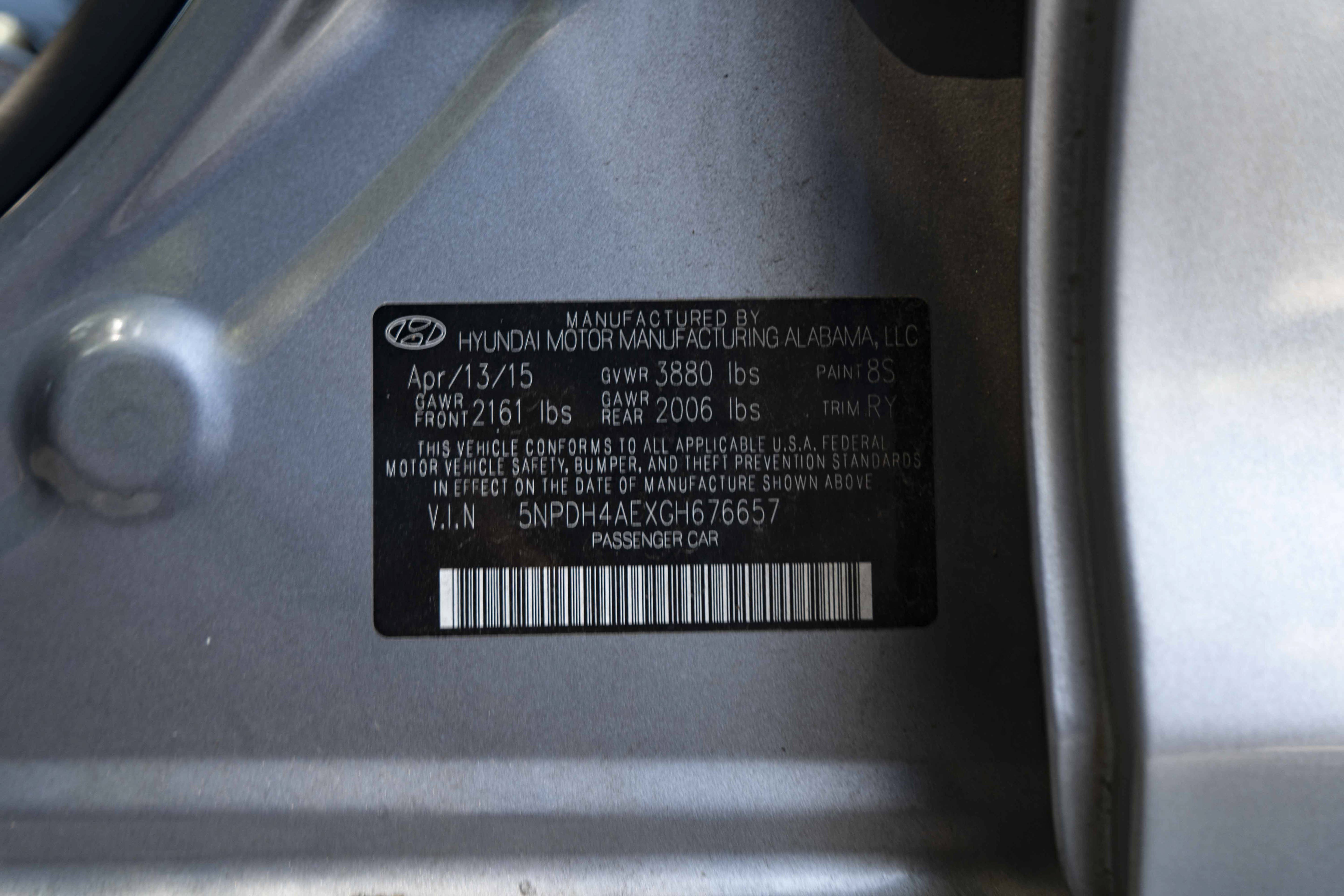Used 2016 Hyundai Elantra Limited FWD image 40