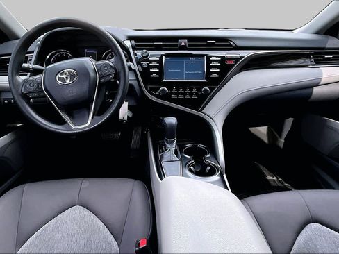 Used 2019 Toyota Camry LE FWD image 12
