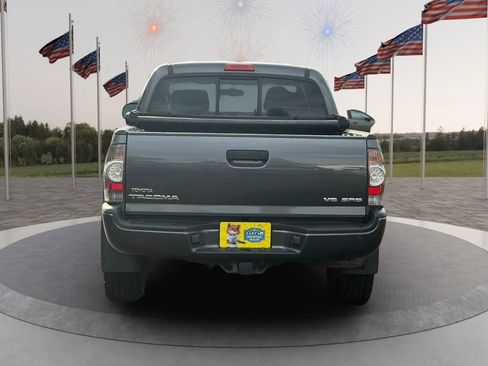 Used 2010 Toyota Tacoma 4x4 Double Cab image 6