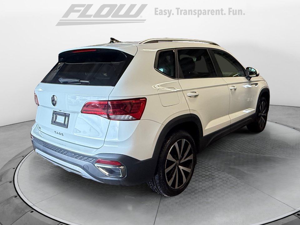 Used 2023 Volkswagen Taos SE FWD image 9