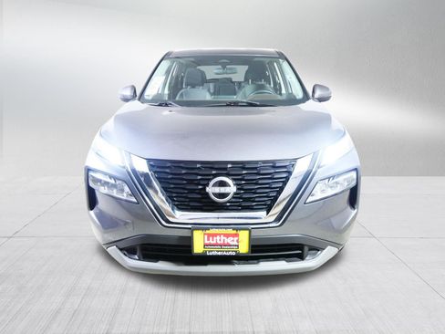 Used 2022 Nissan Rogue SV AWD/4WD image 2