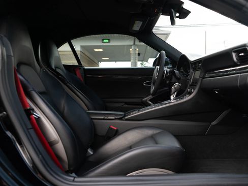 Used 2014 Porsche 911 Turbo image 63