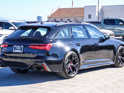 New 2026 Audi RS 6 performance image 4