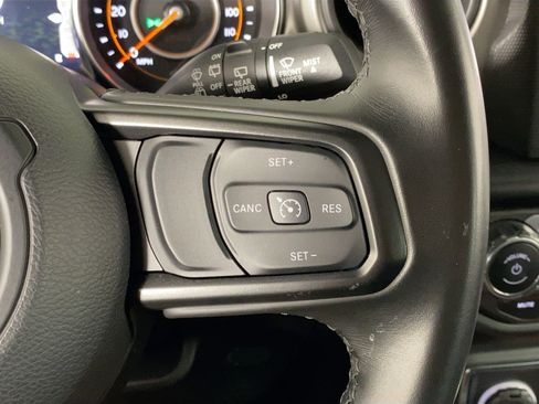 Used 2022 Jeep Wrangler Sport S image 18