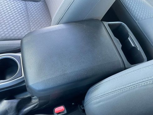 Used 2023 Toyota Tacoma SR5 AWD/4WD image 44