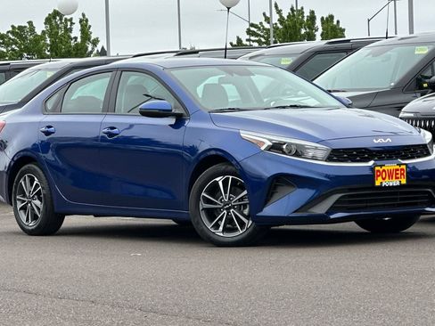 Certified 2024 Kia Forte LXS w/ LXS Technology Package FWD image 2