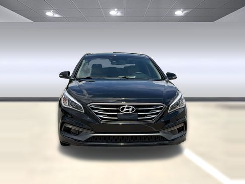 Used 2017 Hyundai Sonata Limited w/ Ultimate Package 04 FWD image 6