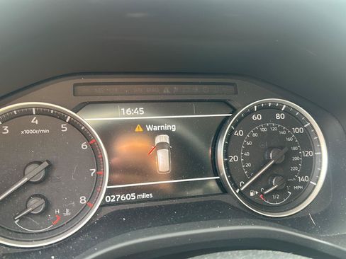 Used 2023 Mitsubishi Outlander SE FWD image 11