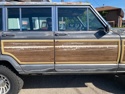 Used 1989 Jeep Grand Wagoneer AWD/4WD image 34