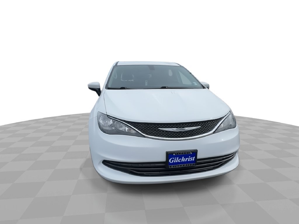 Used 2019 Chrysler Pacifica LX w/ Tire & Wheel Group FWD image 2