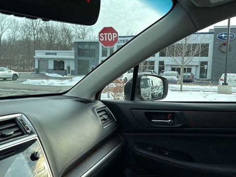 Used 2019 Subaru Outback 3.6R Limited image 23