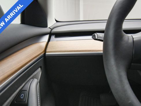 Used 2022 Tesla Model 3 image 34