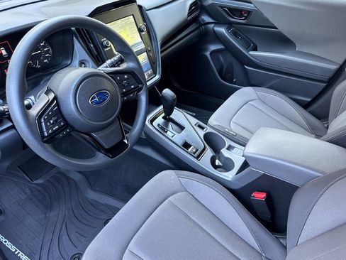 Used 2024 Subaru Crosstrek 2.0i AWD/4WD image 9