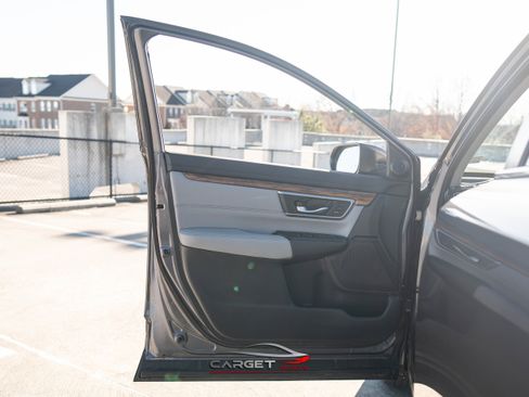 Used 2017 Honda CR-V Touring image 40