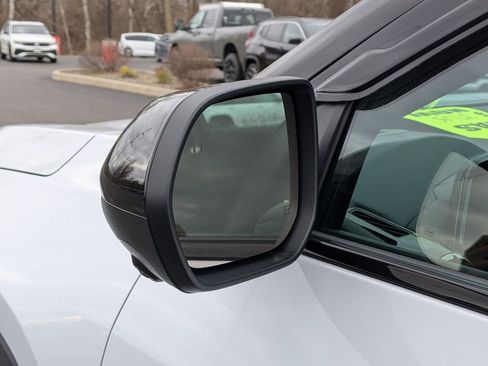 Used 2026 Chevrolet Equinox RS w/ Convenience Package III AWD/4WD image 10