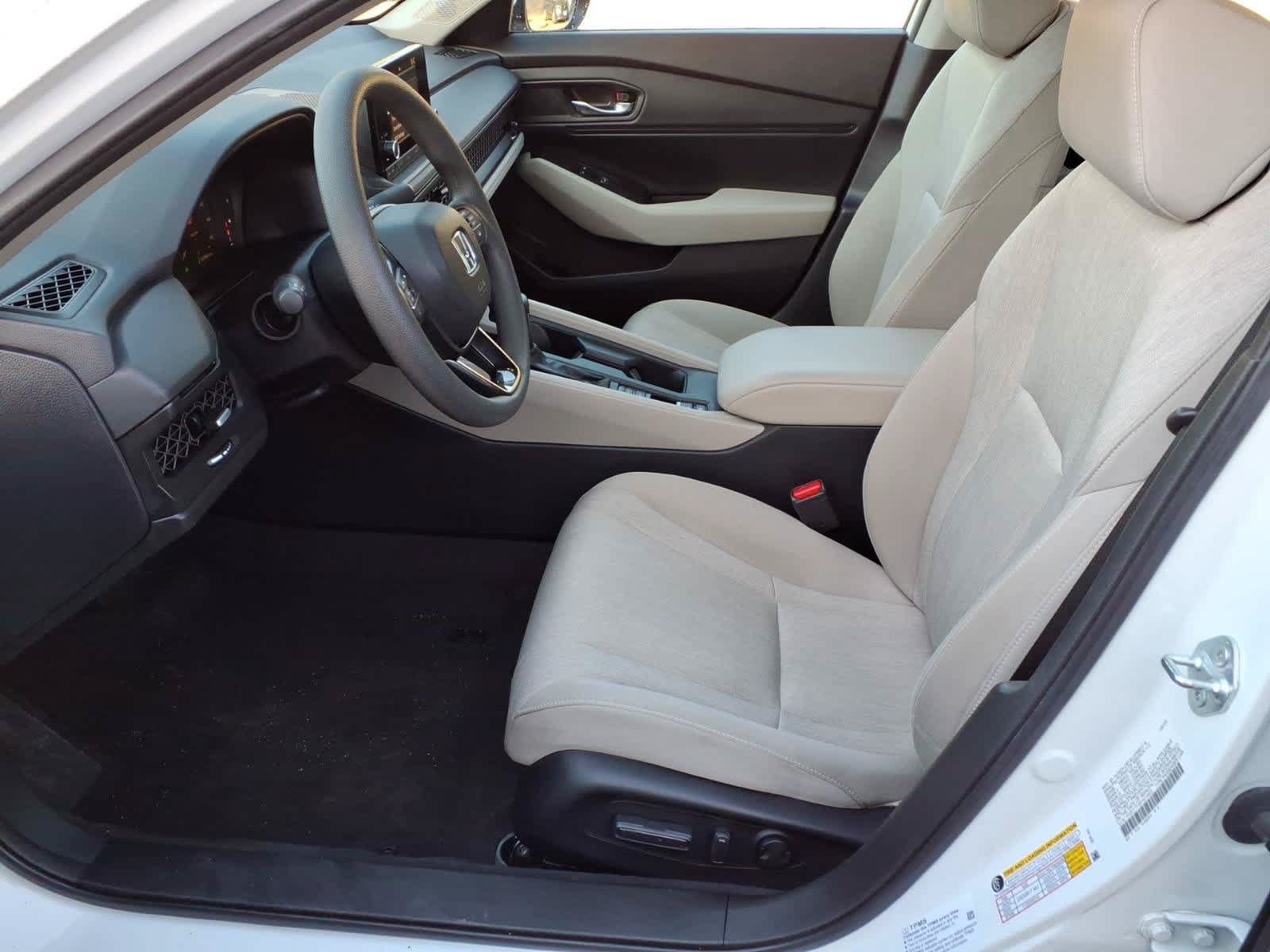 Used 2023 Honda Accord EX image 15