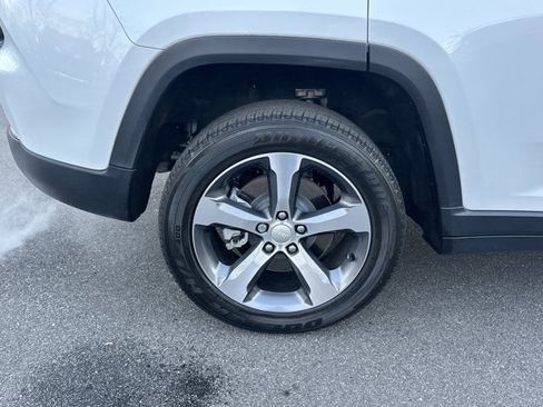 Used 2023 Jeep Grand Cherokee 4WD 4xe image 20