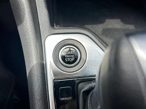 Used 2025 Nissan Sentra SV FWD image 14
