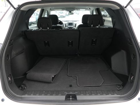 Used 2019 Chevrolet Equinox LS AWD/4WD image 23