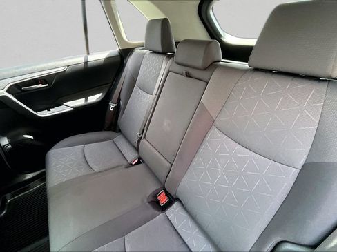 Certified 2019 Toyota RAV4 XLE w/ Convenience Package FWD image 24