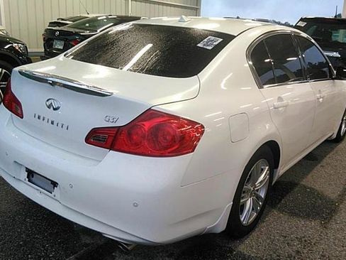 Used 2013 INFINITI G37 Journey w/ Premium Pkg image 6