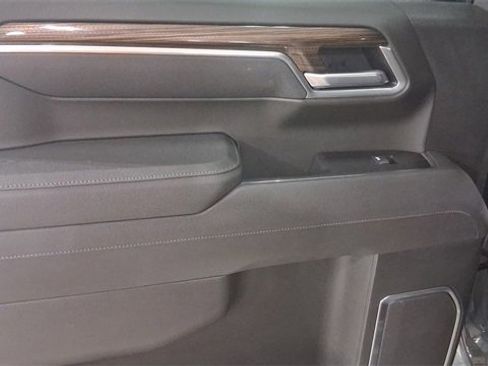 Used 2025 Chevrolet Silverado 1500 LT image 20