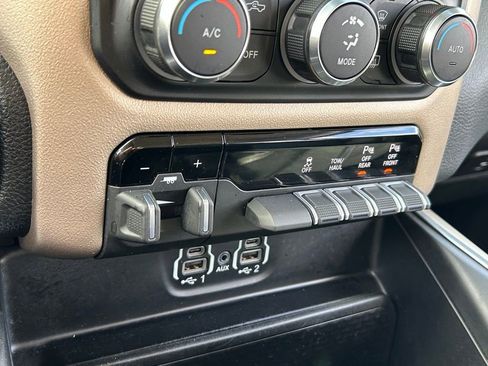 Used 2022 RAM 1500 Laramie AWD/4WD image 48