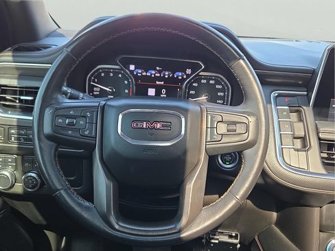 Used 2021 GMC Yukon XL AT4 w/ AT4 Premium Package AWD/4WD image 15