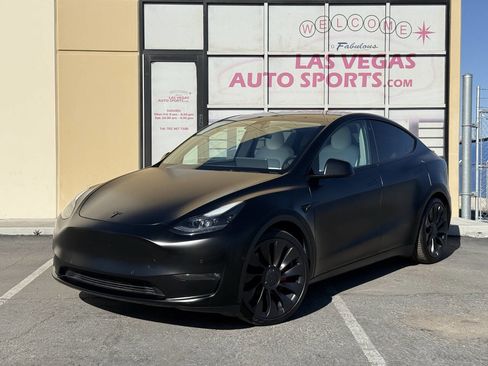 Used 2022 Tesla Model Y Performance image 4