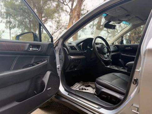 Used 2019 Subaru Outback 2.5i Limited w/ Popular Package #2 image 9