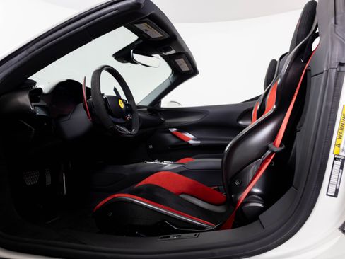 Used 2025 Ferrari SF90 Spider AWD/4WD image 4