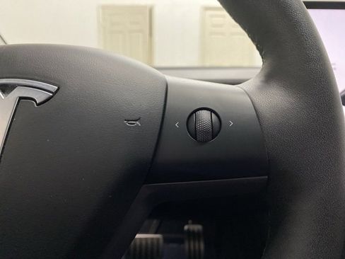 Used 2023 Tesla Model 3 Performance image 35